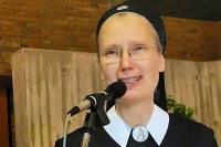 Referentin Schwester Marie-Jeannette Wagner gibt Impulse zum Thema des Tages